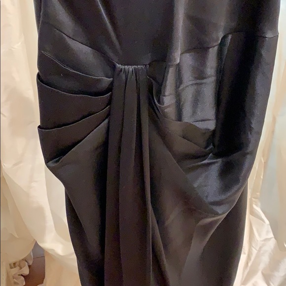 Dress - Picture 3 of 8